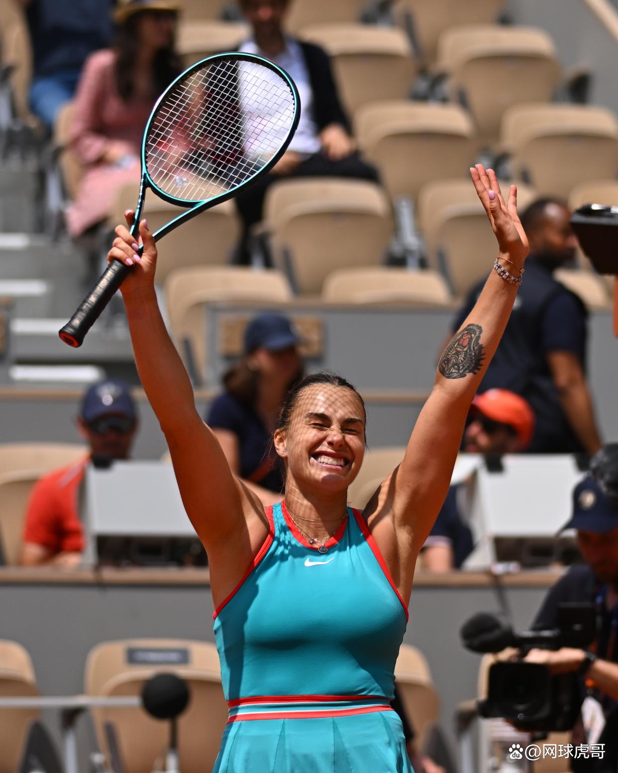 瞩目的表现 瞩目的表现