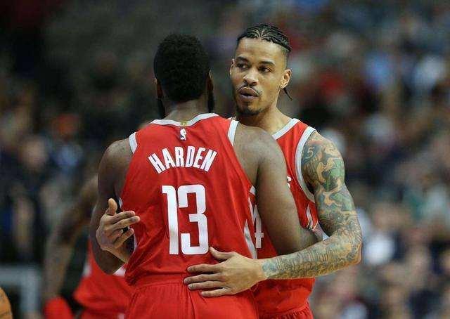 交媒体上的 交媒体上的