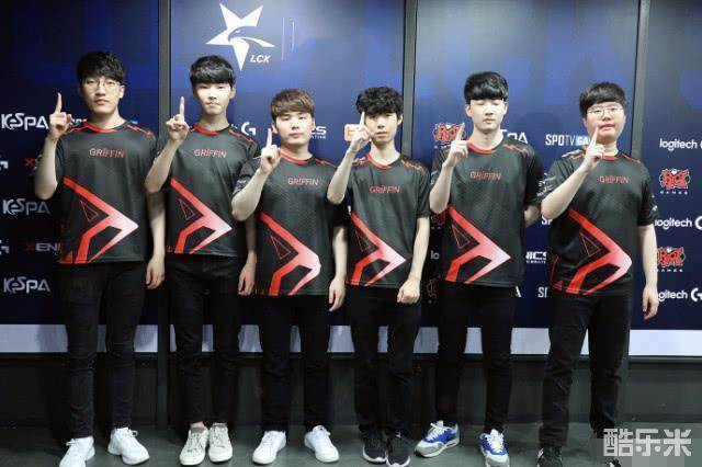 发挥核心作 发挥核心作