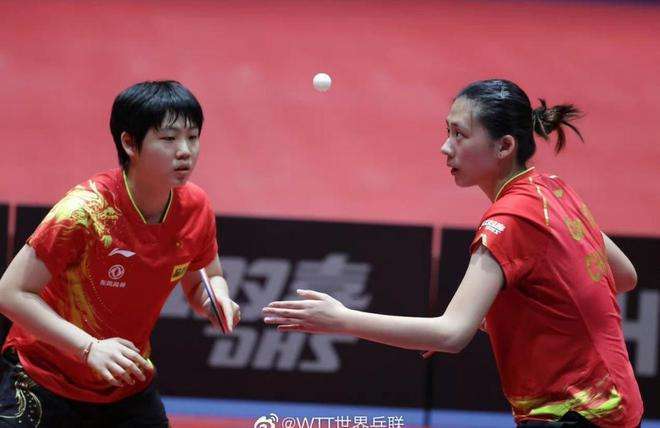 也展现出两 也展现出两