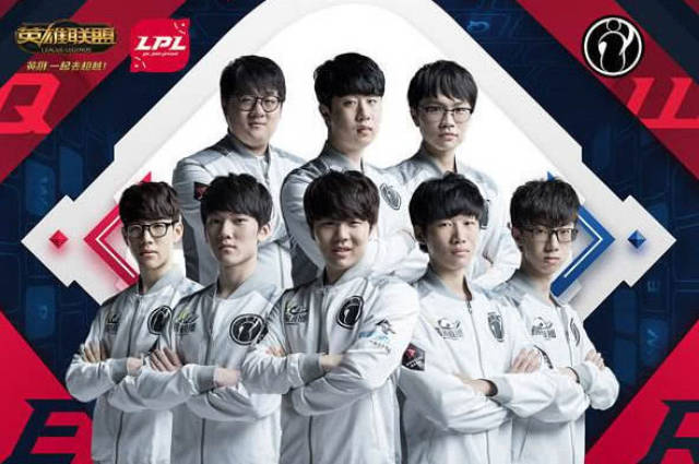 显示了他作 显示了他作