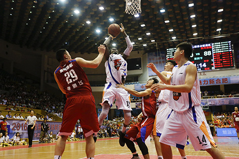 肋部打穿 肋部打穿