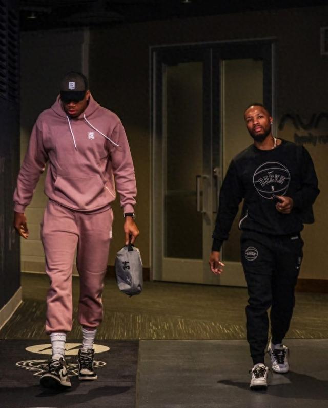 内线与侧翼 内线与侧翼